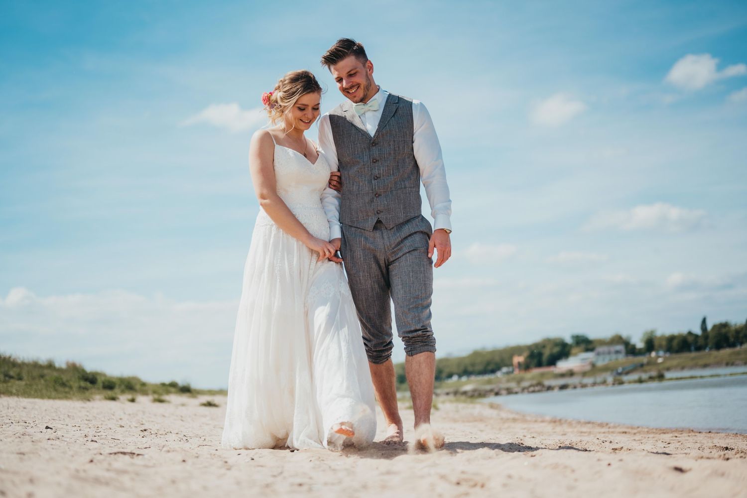 Hochzeit auf dem Rhein Bootshaus Aufnahme Sand