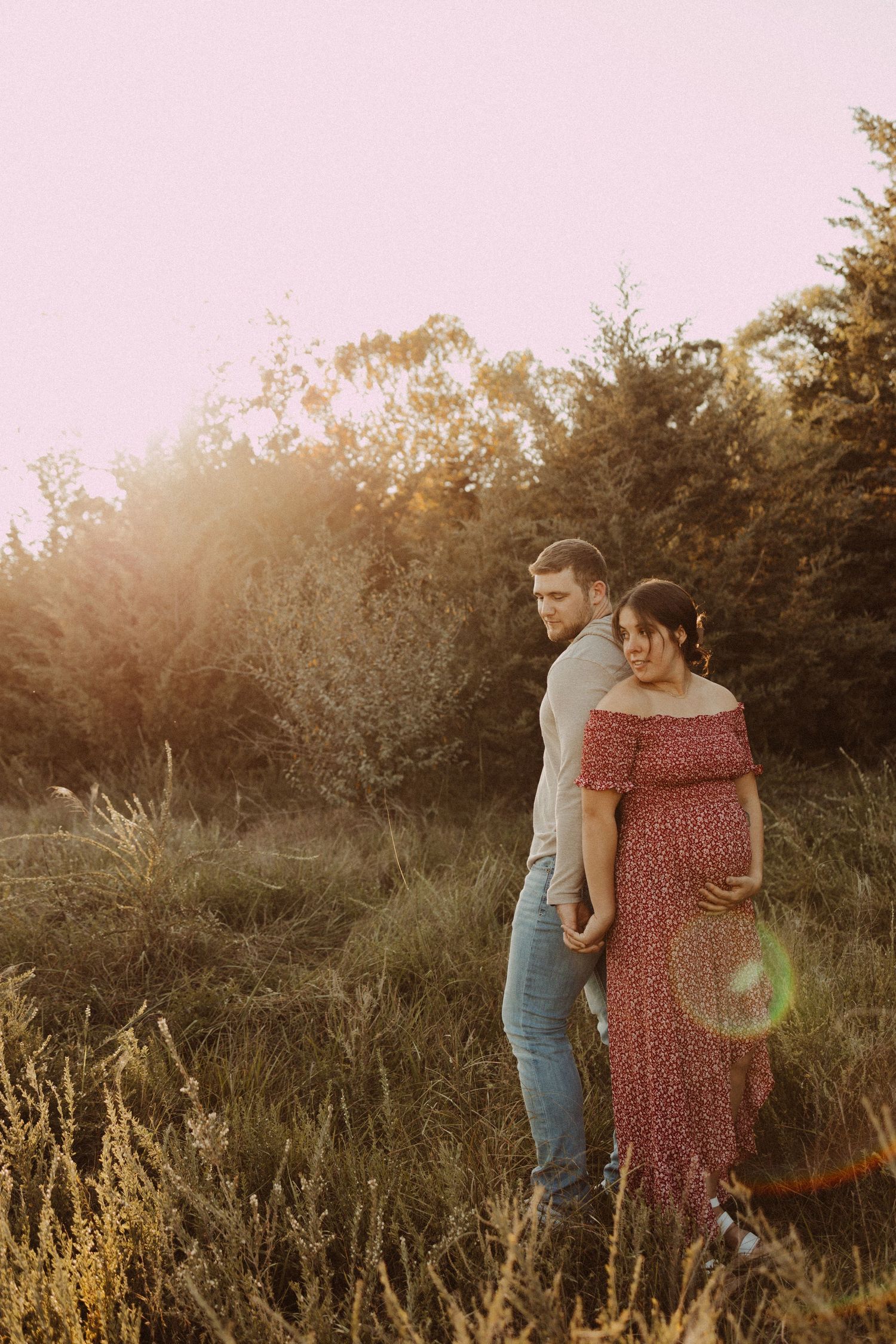 maternity session cuddles