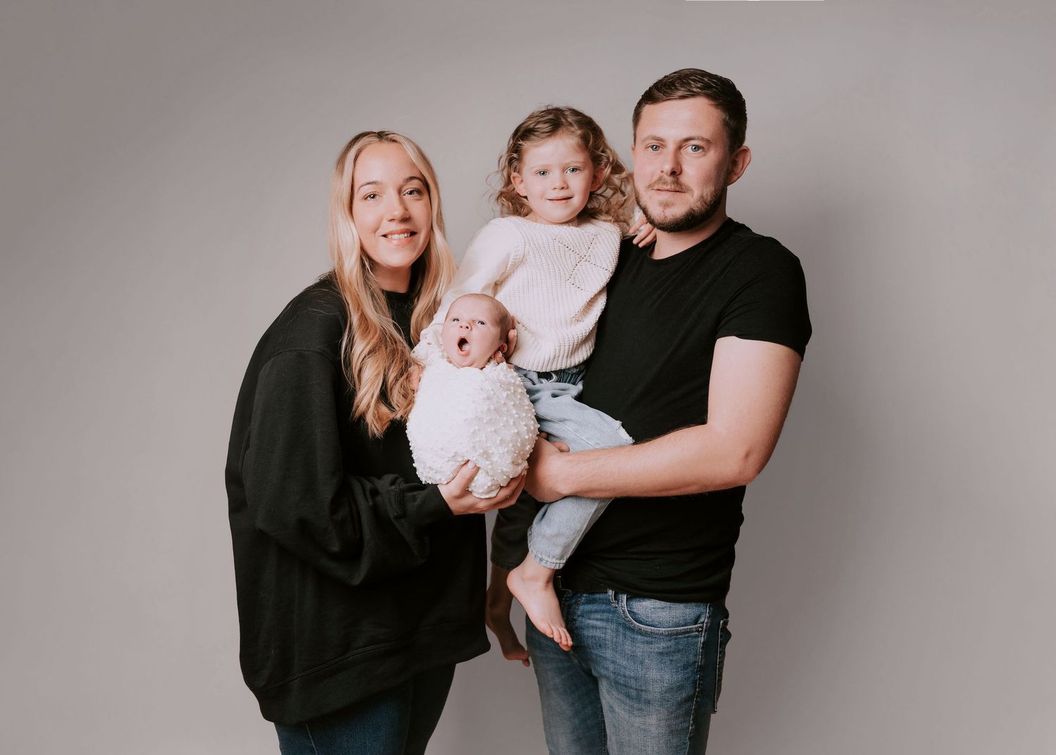 Newborn Photographer near me, Newborn photographer in essex, newborn photographer in basildon, newborn Photoshoot