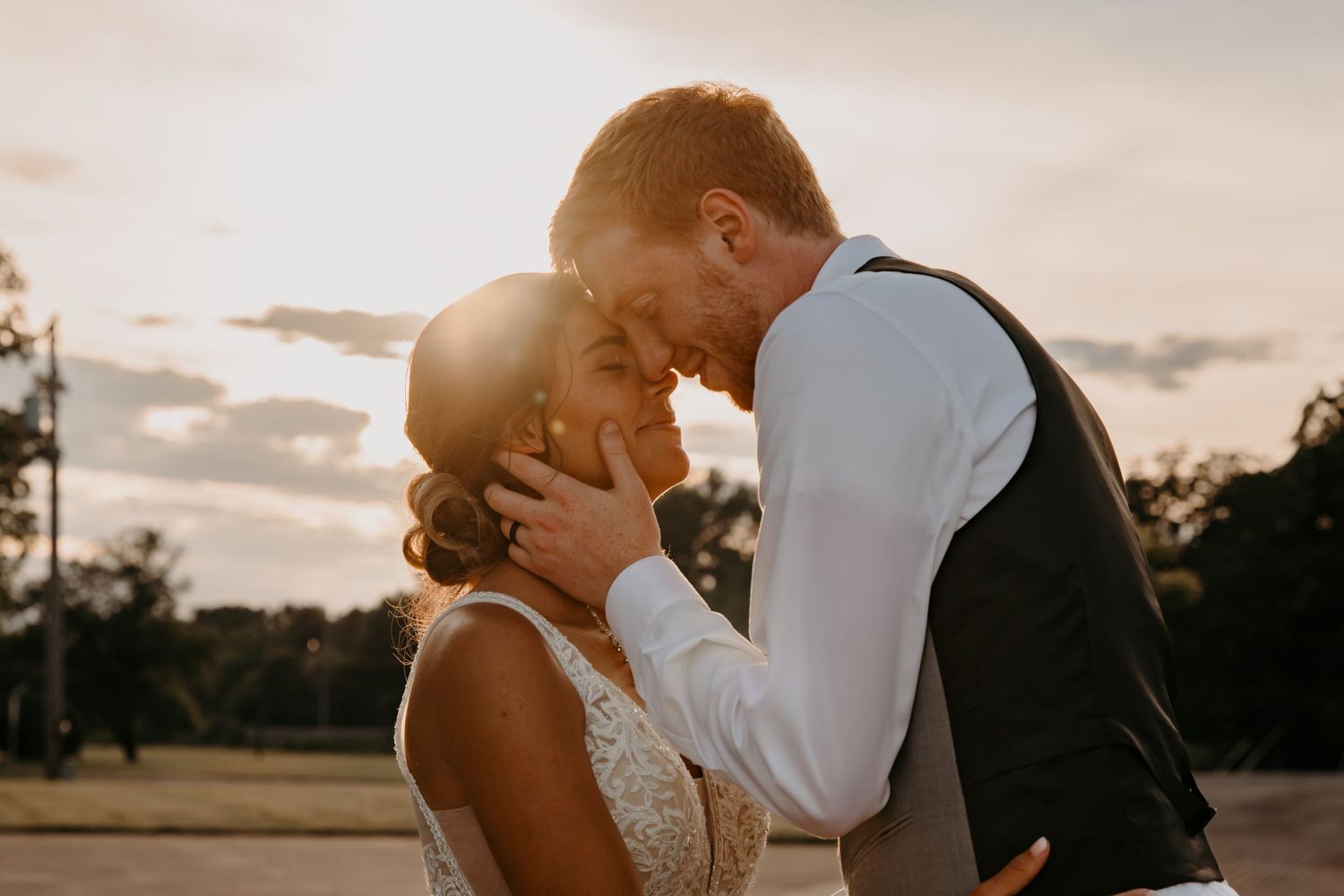 Ohio Photographer, Ohio Wedding, Wedding Photos, Wedding Portraits, The Village Barn, Bride and Groom Photos