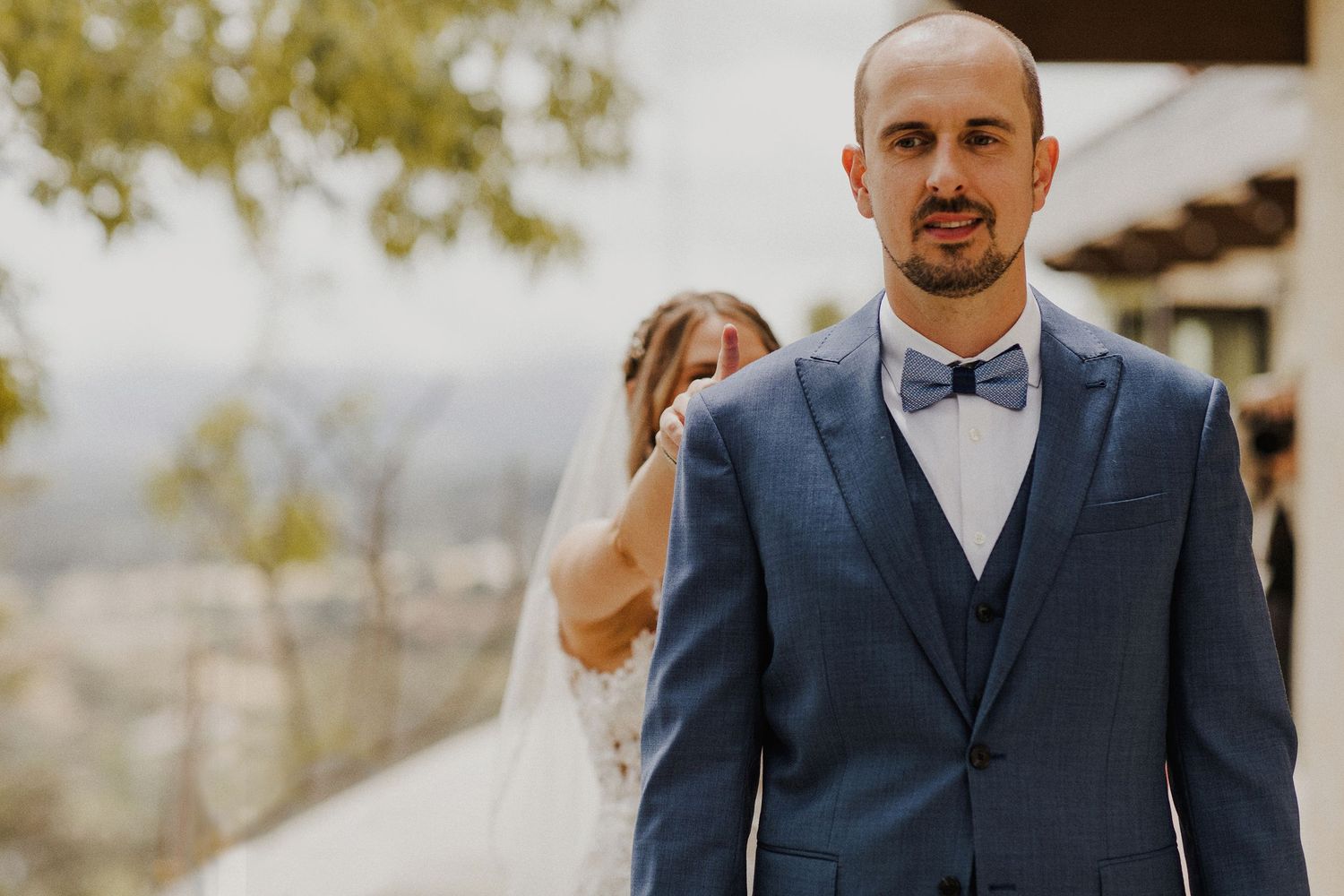 E Noelle Photography in-home wedding in Hidden Hills Los Angeles, first look
