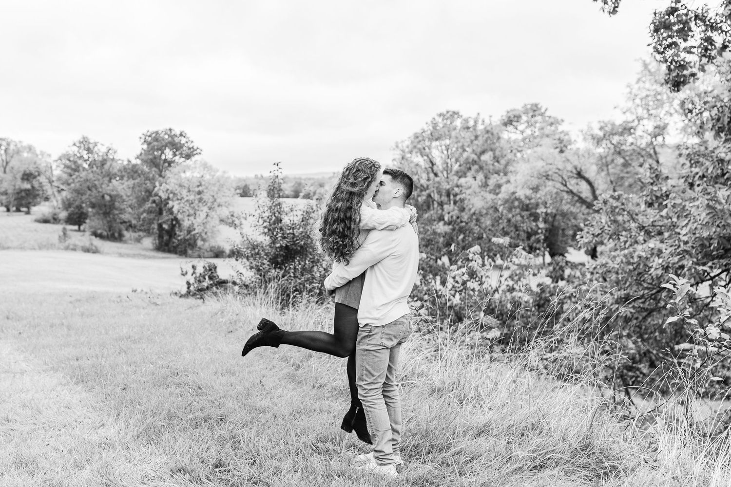 OATLANDS HISTORIC HOUSE LEESBURG VIRGINIA ENGAGEMENT PICTURES