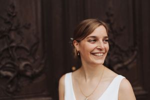 Bild von Brautpaar auf Hochzeit / Paarshooting / Hochzeitsfotograf / Eventfotografie / Fotografie / Authentisch