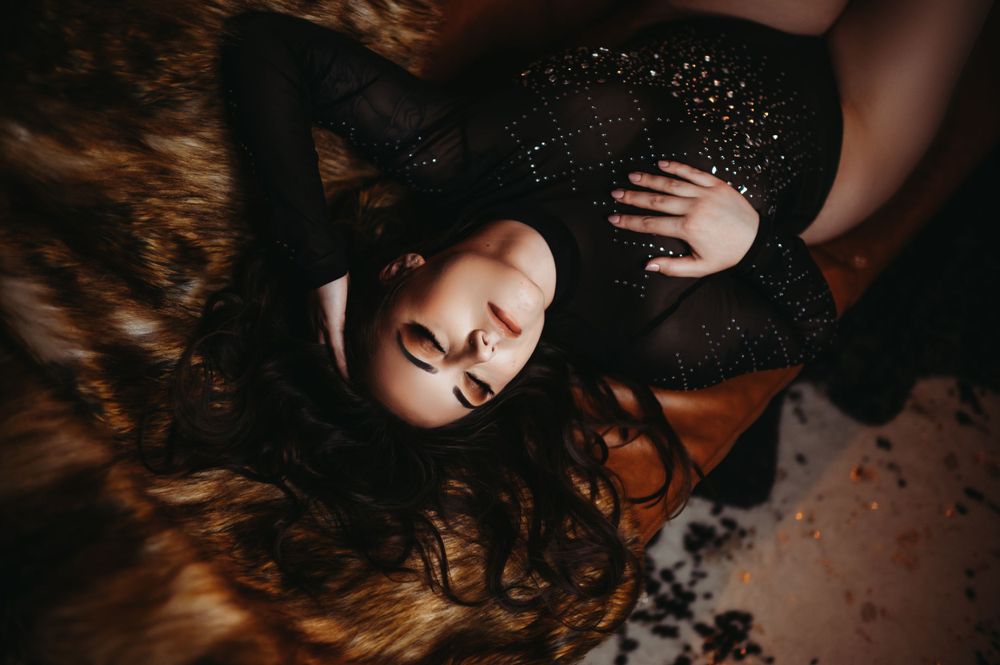 Exclusive boudoir photography offer in Indiana celebrating self-love and empowerment.