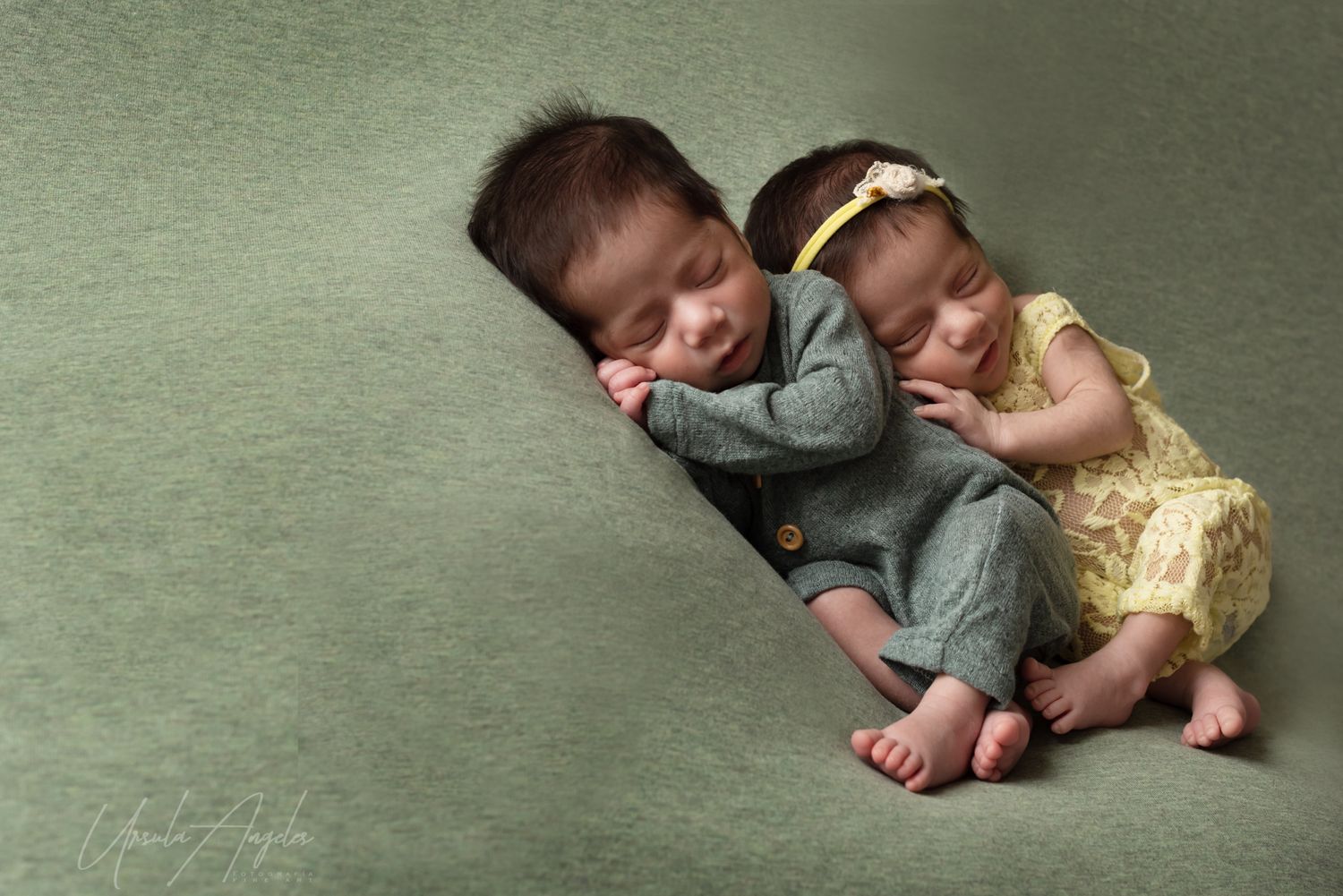 SESION NEWBORN - RECIEN NACIDO - MELLIZOS - GEMELOS - URSULA ANGELES