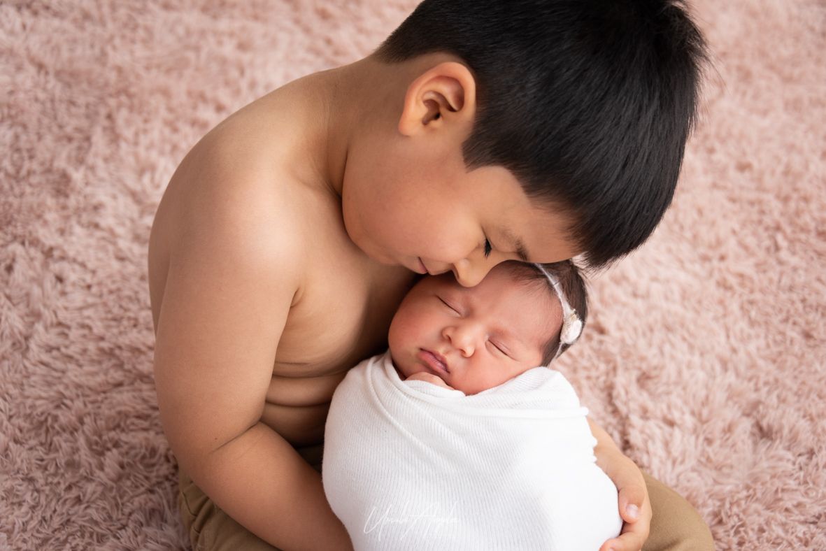 SESION NEWBORN - RECIEN NACIDO - CON HERMANO - URSULA ANGELES