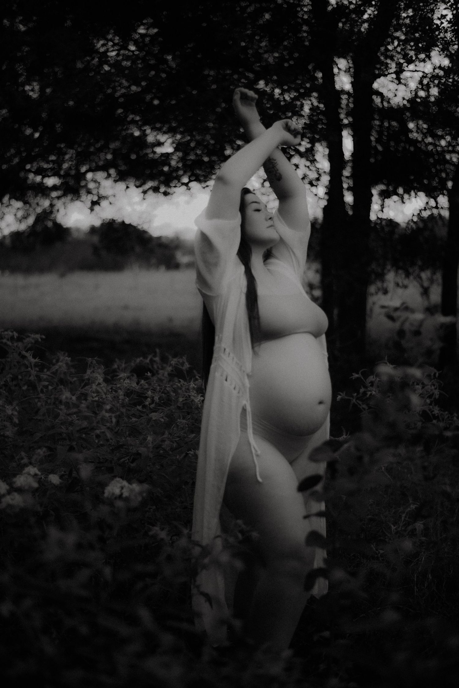Katy Montoya Photography - Kenedy, Texas Photographer - Bare Belly Maternity Session in Seguin, Texas