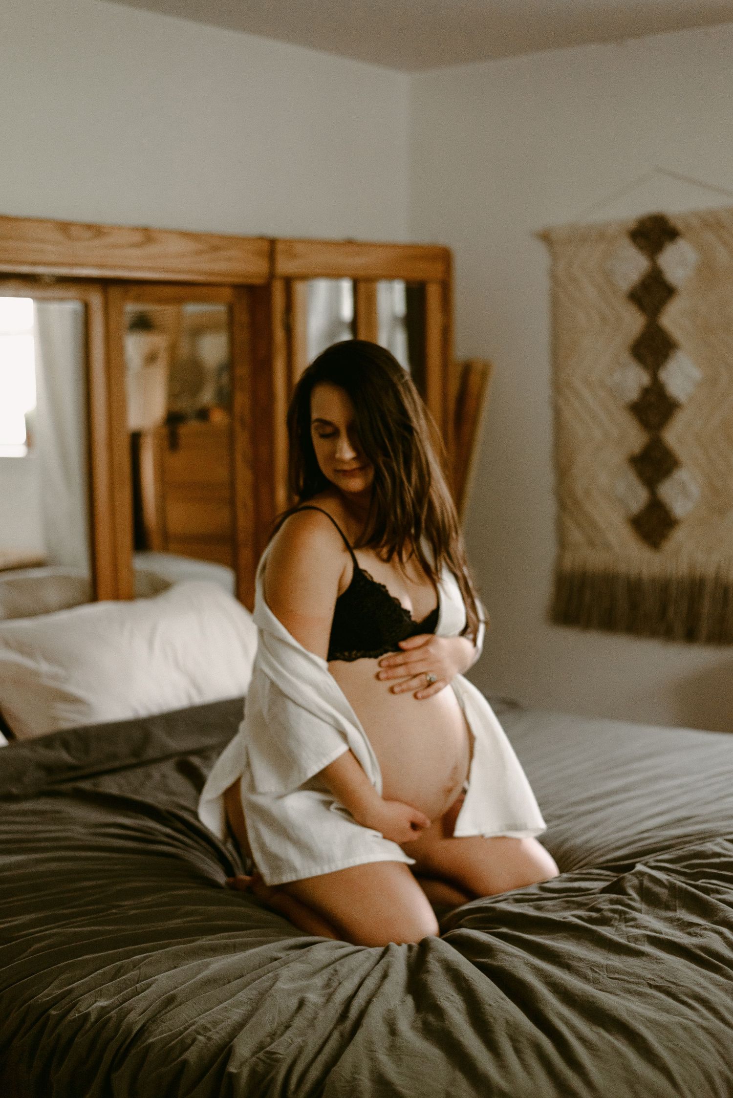 Katy Montoya Photography - Kenedy, Texas Photographer - In Home Maternity Session in Seguin, Texas