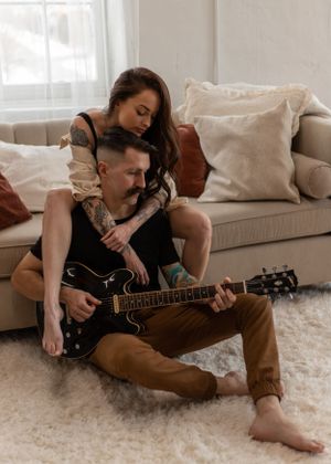 Hamilton, Haldimand, Norfolk, Brant Couple & Engagement Photographer