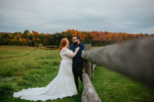 Hamilton, Haldimand, Norfolk, Brant Wedding Photographer