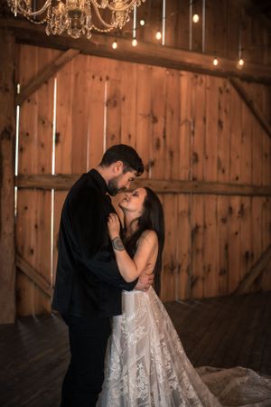 Hamilton, Haldimand, Norfolk, Brant Wedding Photographer