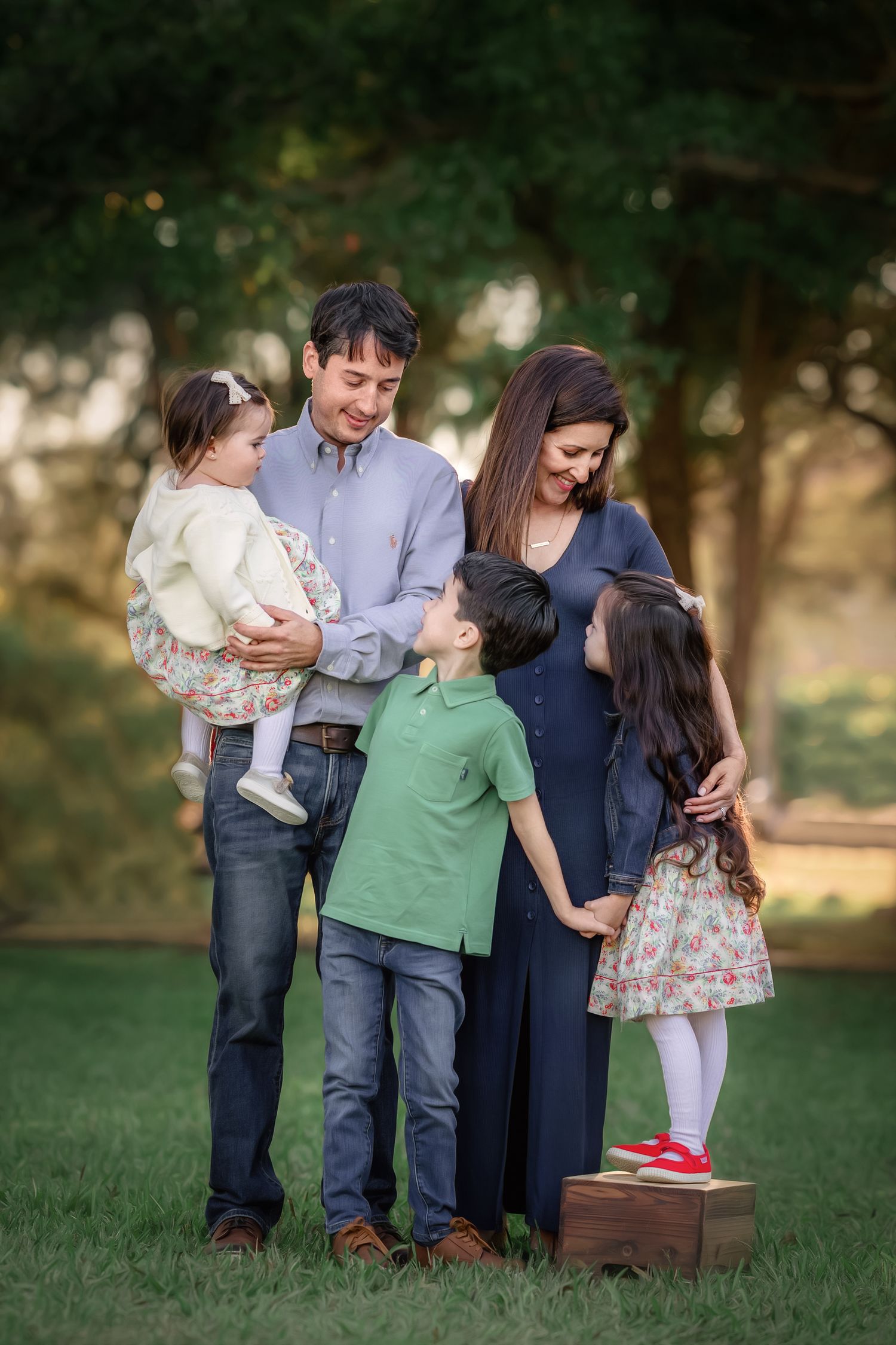 Miami newborn photographer, newborn photography near me, newborn portraits in Miami