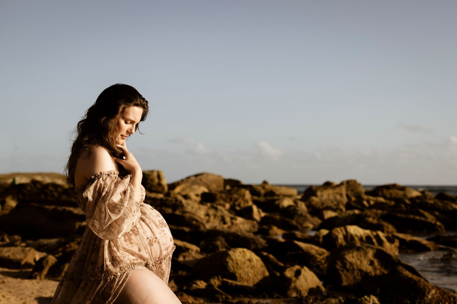 relaxed outdoor maternity session in Sydney with soft natural light