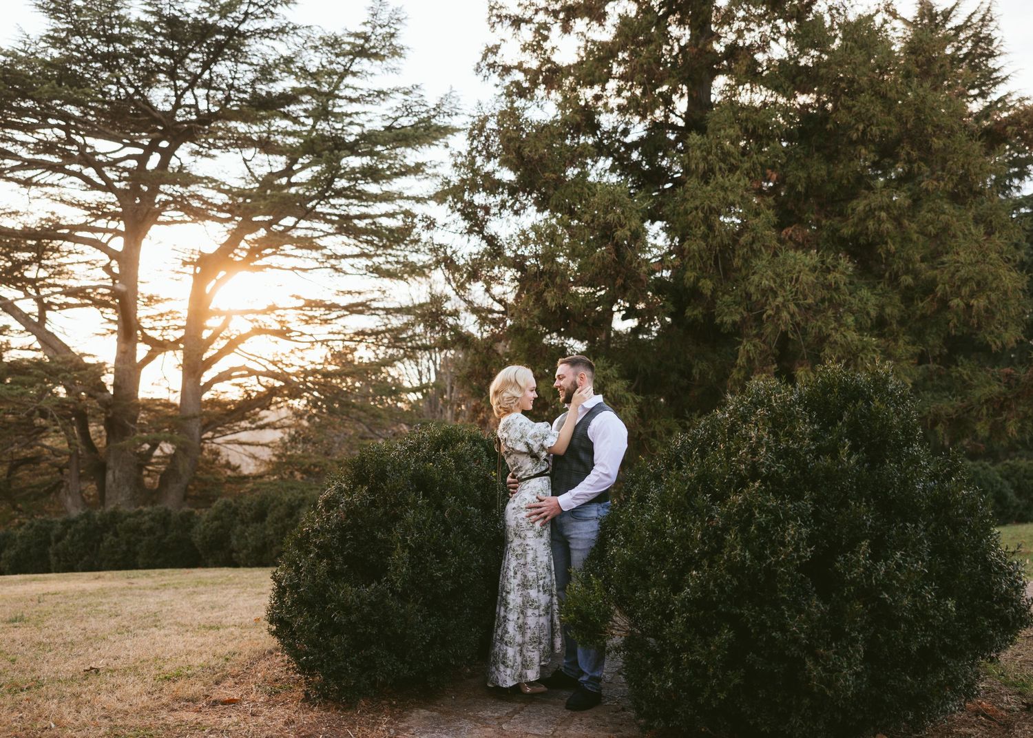 Maymont Richmond Virginia Tyler Mahal photography photo lifestyle wedding engagement affordable bride bridal best