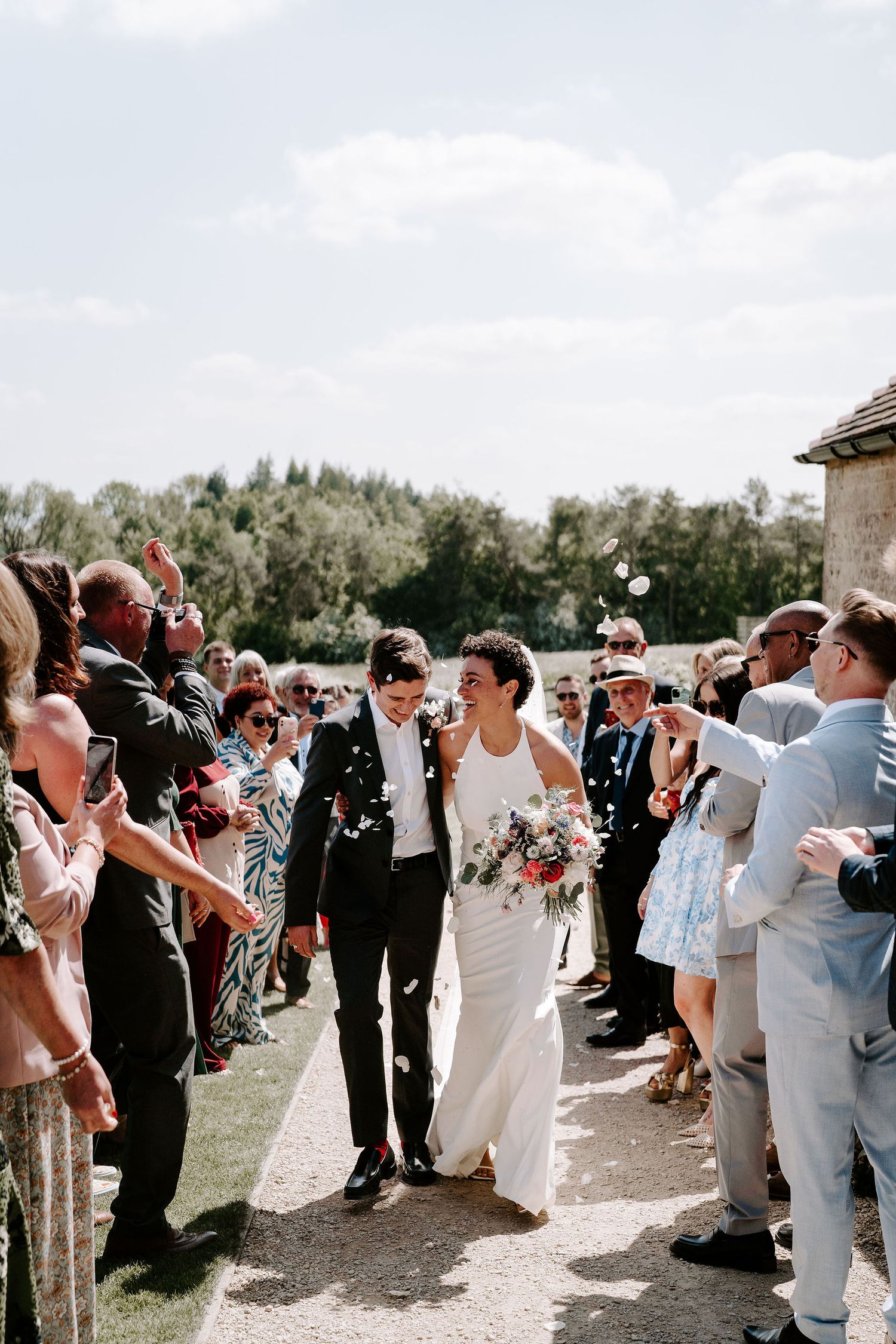 bride-and-groom-confetti-old-gore-yardspace-events-wedding