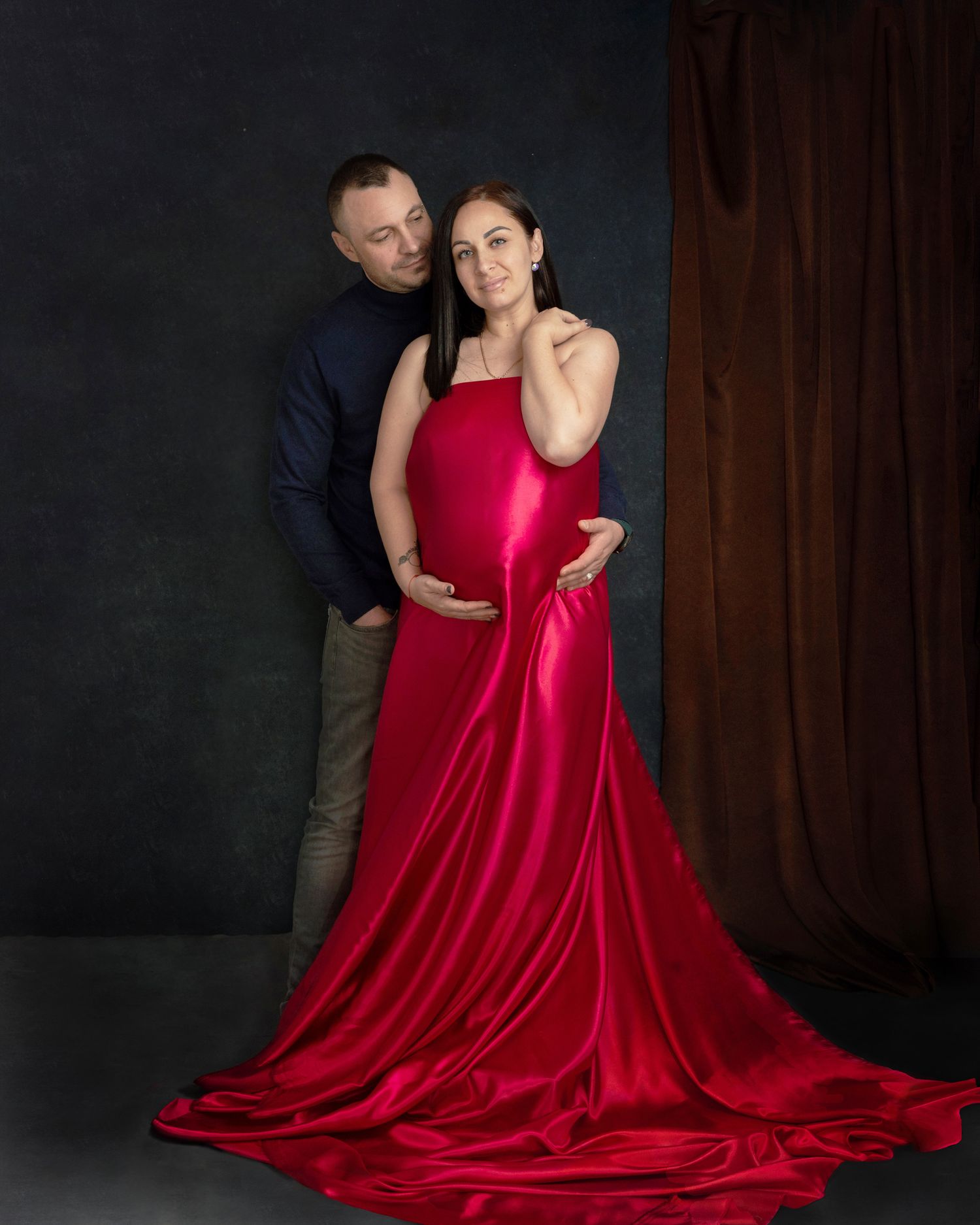 Couple's Maternity shoot, Northampton, wootton, www.elenabrownportraits.co.uk
