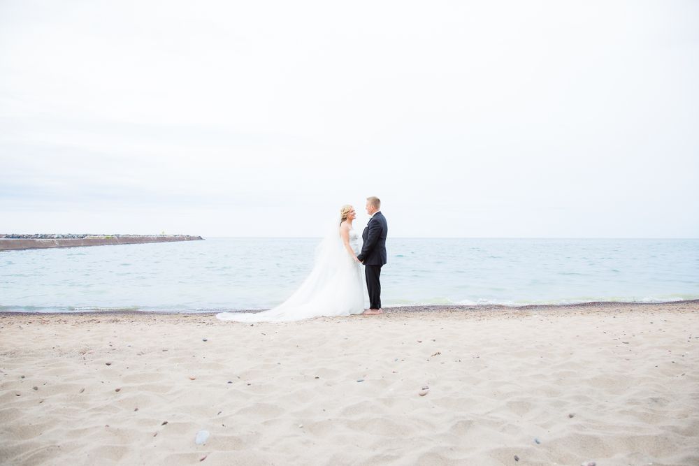 image of jillian and andy taken by | jennifer pesola | photographer | in upper michigan
