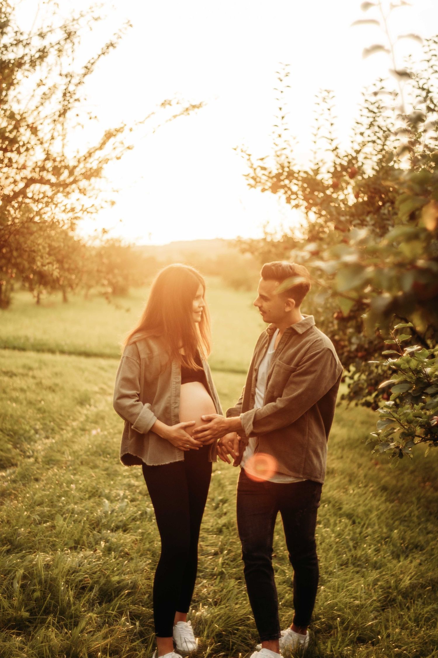 Verträumtes Brautpaar im Weinberg – Hochzeitsfotograf Porto für unvergessliche Bilder.Hochzeitsfotograf Tübingen – romantisches Brautpaar be