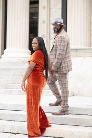Engagement photographer with couple at the Cleveland Museum of Art