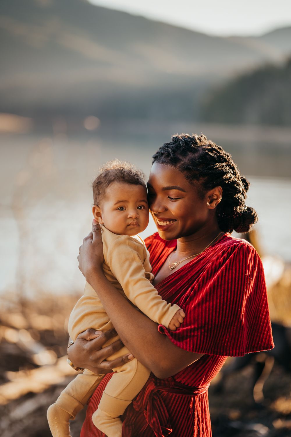 Lake family portrait session by wander and wild photography