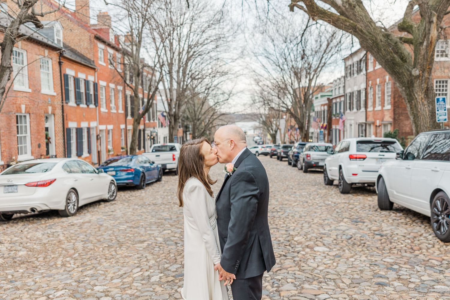 OLD TOWN ALEXANDRIA VIRGINIA ELOPEMENT PICTURES