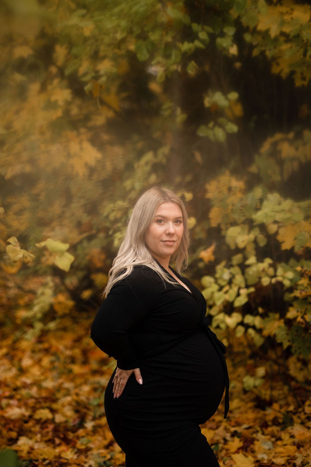 Odotusajankuvaus / Raskausajankuvaus - Syksyisessä miljöössä. Sastamalan Keikyä, Pirkanmaa.