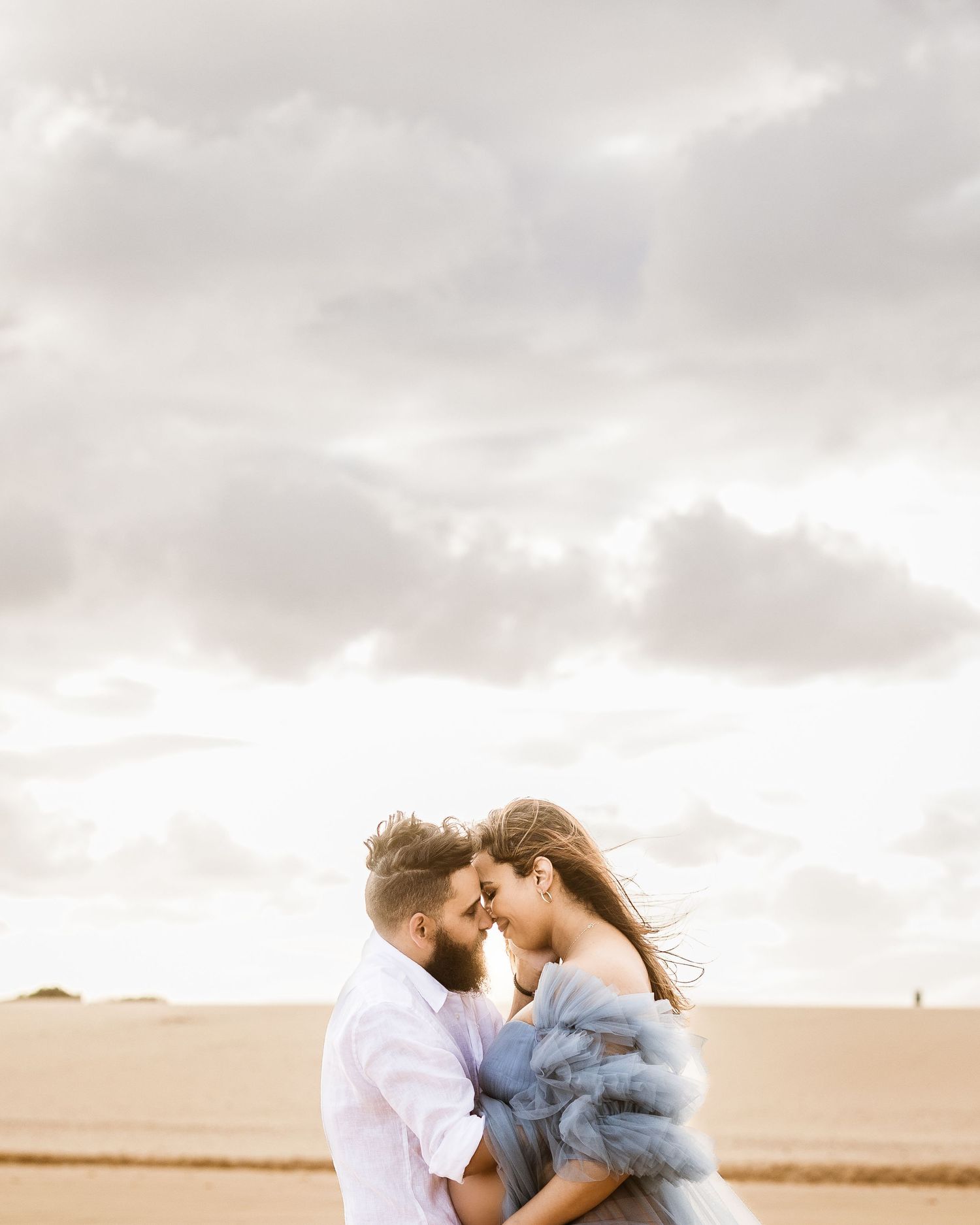 beautiful couple pre wedding photoshoot at Mona Vale beach