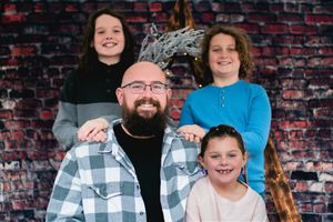 funny family winterfest mini