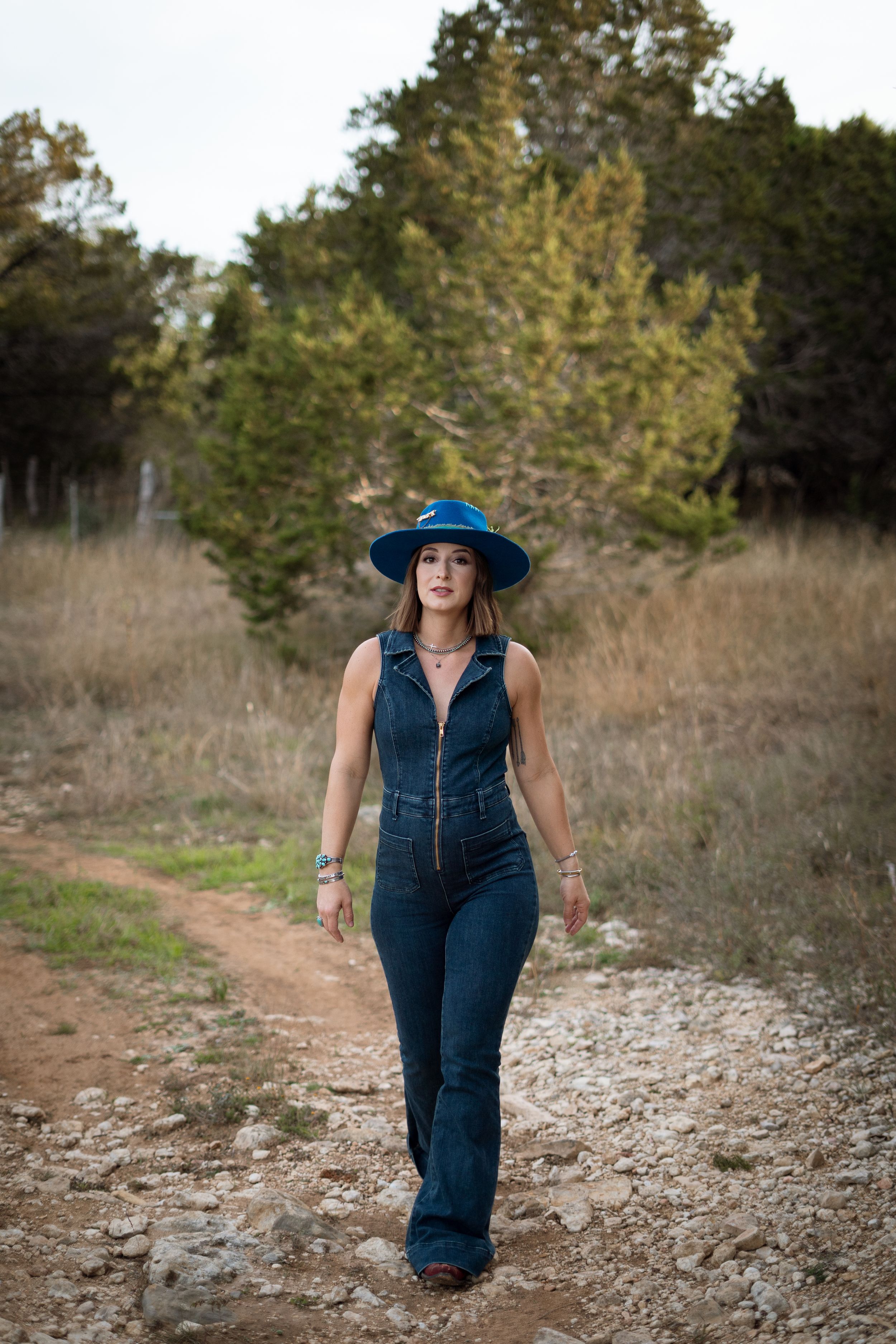 country girl maternity shoot