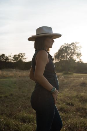country maternity shoot