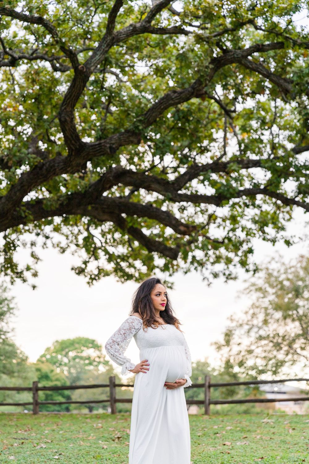 maternity photo in San Gabriel Park