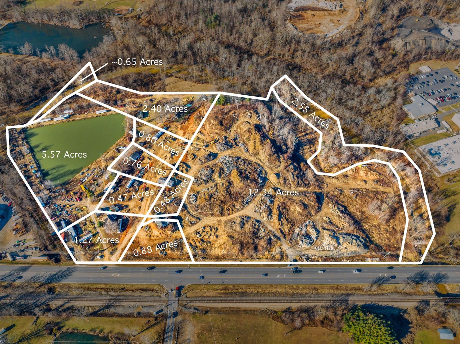 Asheville, NC. Commercial property video of 30 acres showing an 11 parcel property line. By Virtually Calhoun