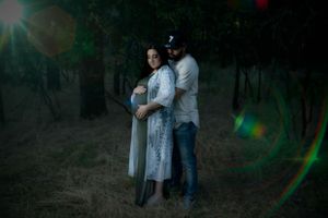 Sacramento portrait photographer - maternity portrait of husband and wife.