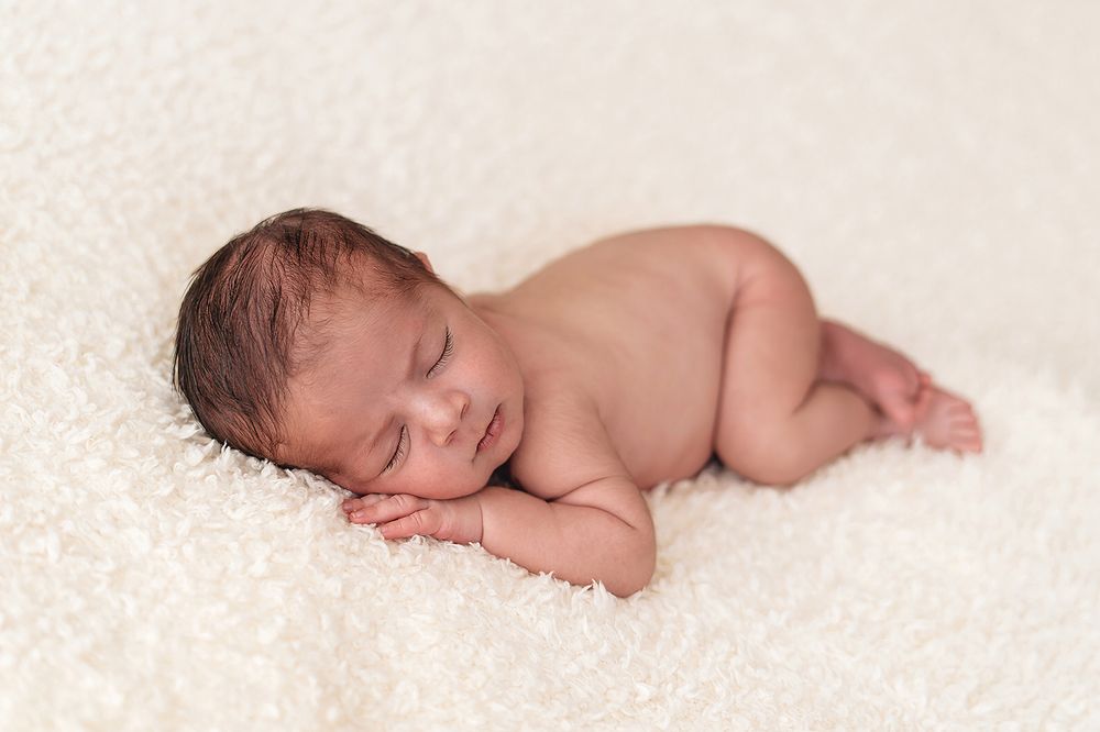 fotografía bella de bebe desnudo