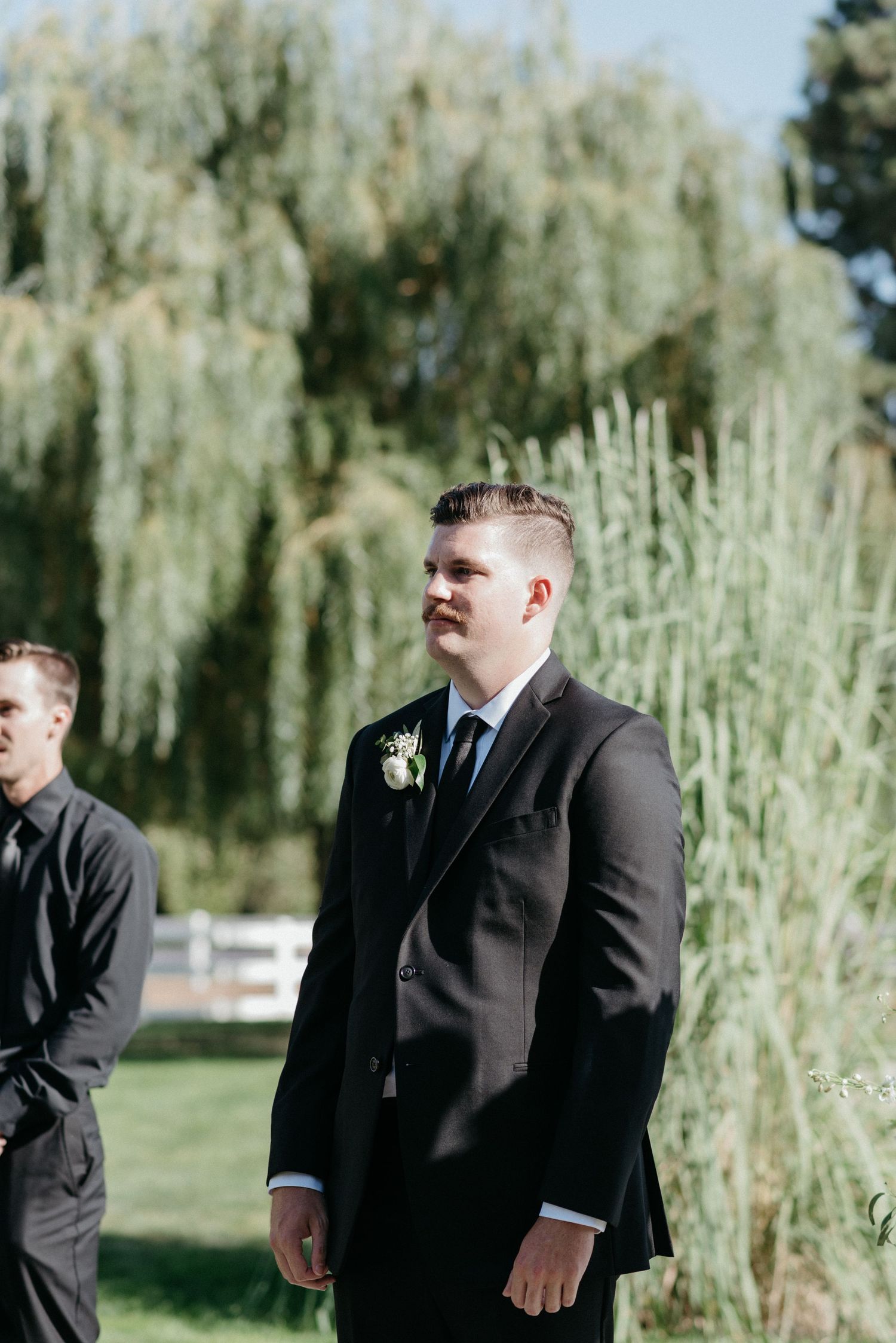groom summer wedding