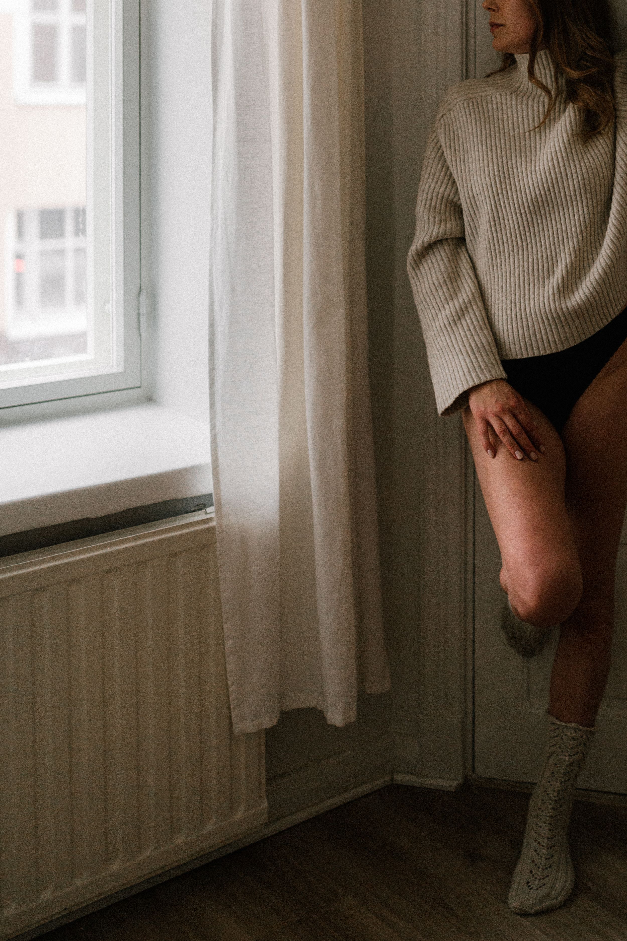 Boudoir photoshoot in a home setting