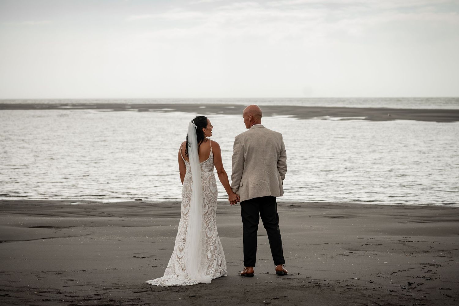 Natural and rustic style wedding day photographer Hamilton