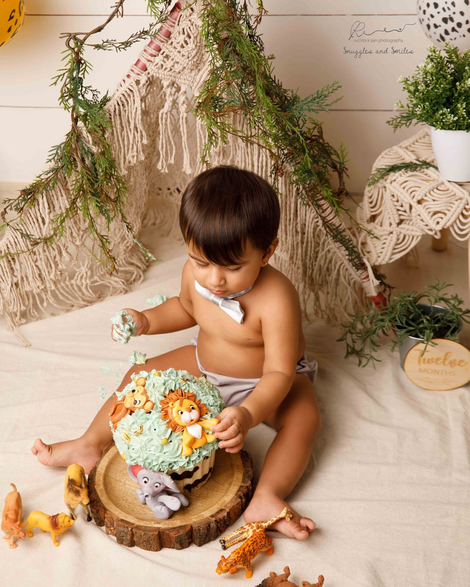 first birthday Photoshoot mumbai Ruchita Jain