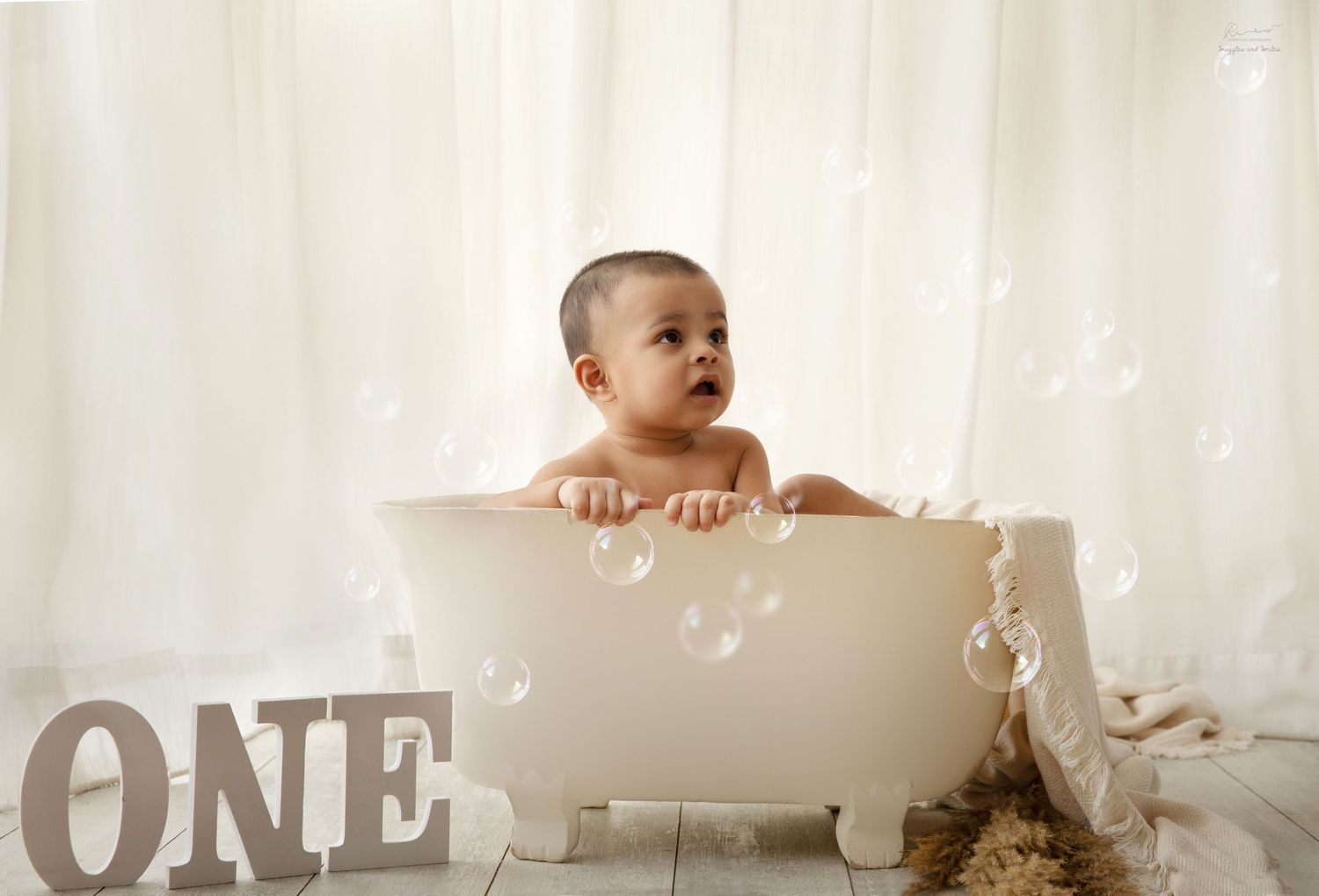 best maternity and Newborn Photoshoot in mumbai