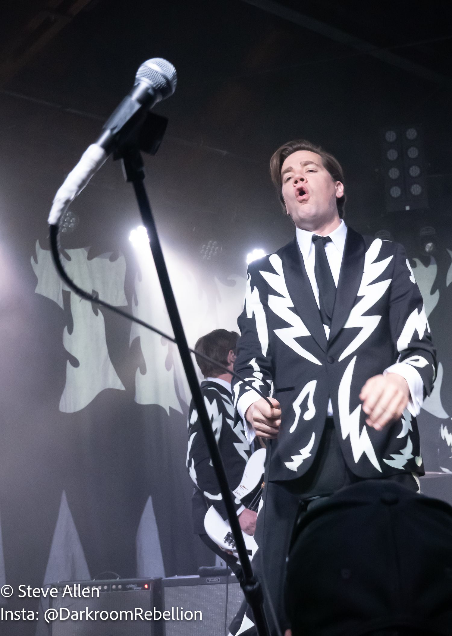 Pelle Almqvist - The Hives - Glass House Pomona