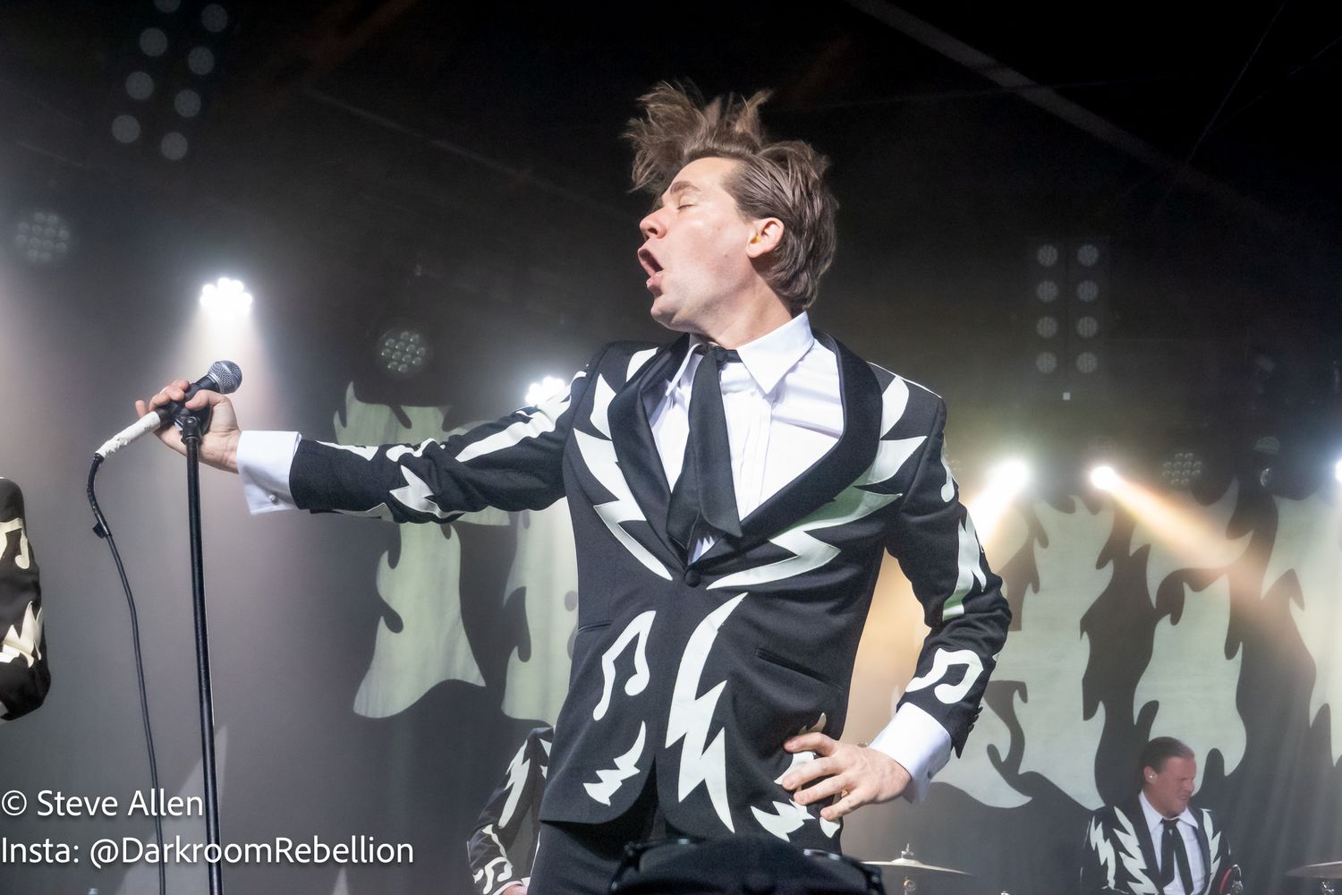 Pelle Almqvist - The Hives - Glass House Pomona