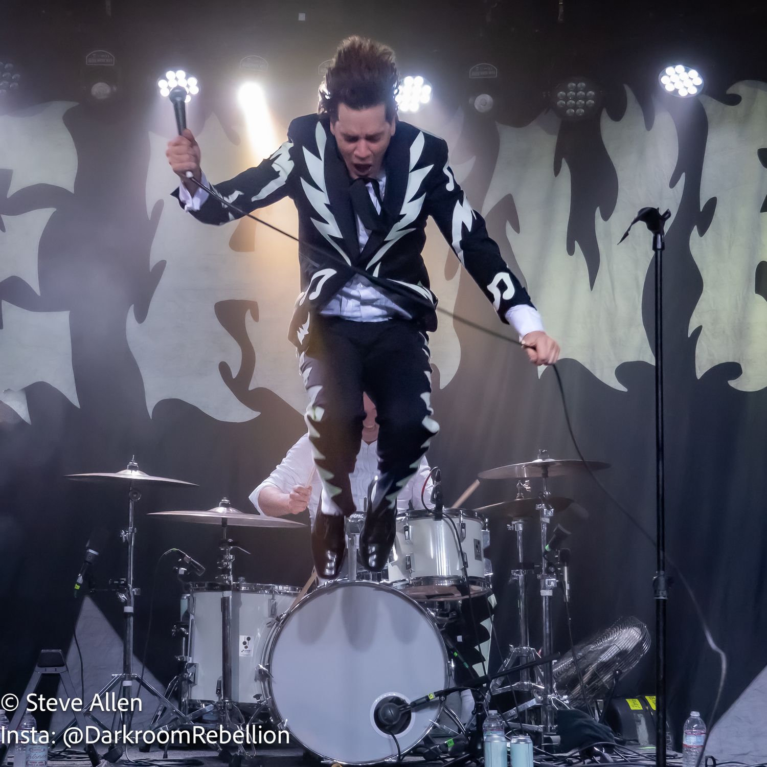 Pelle Almqvist - The Hives - Glass House Pomona