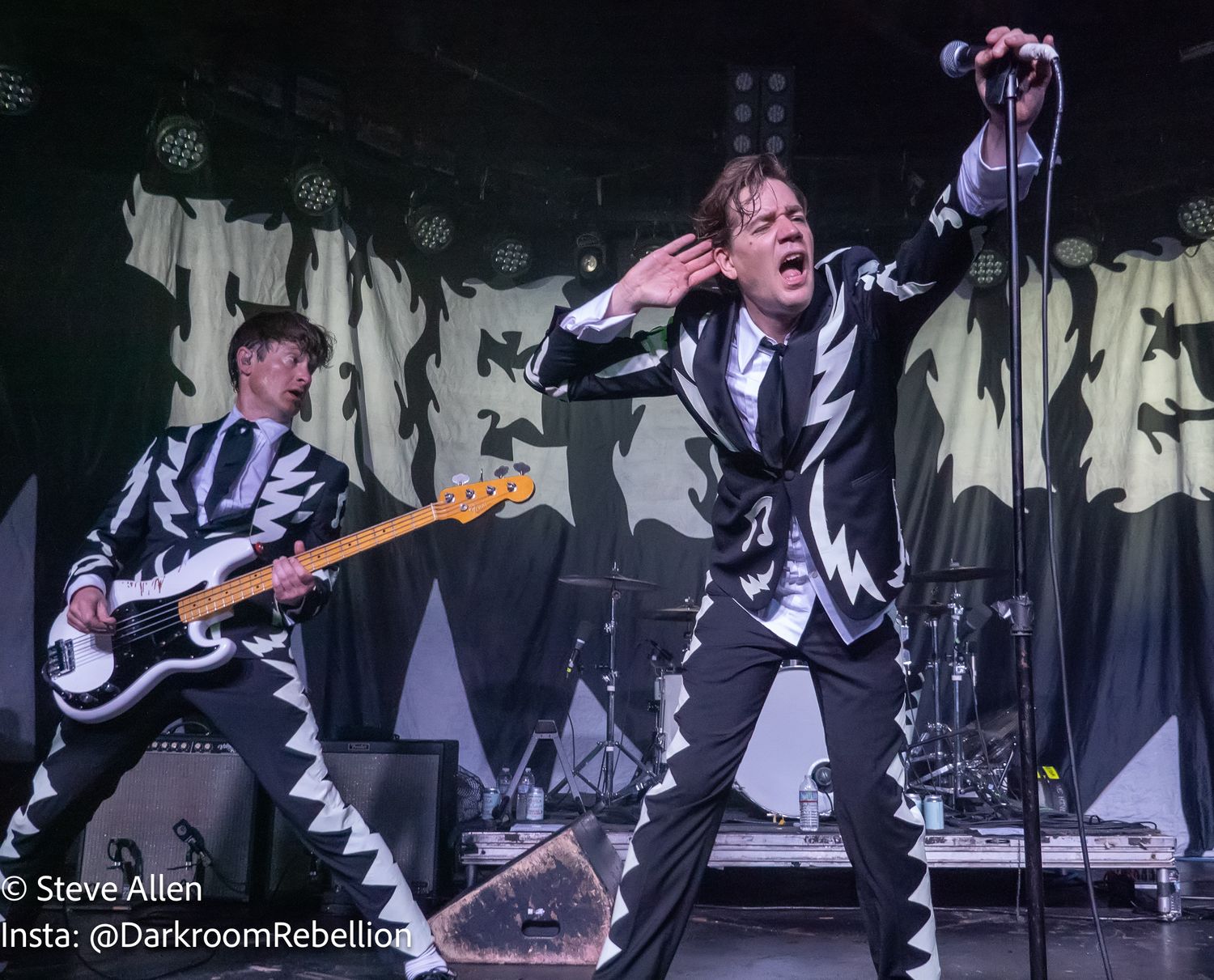 Pelle Almqvist - The Hives - Johan The Only - Glass House Pomona