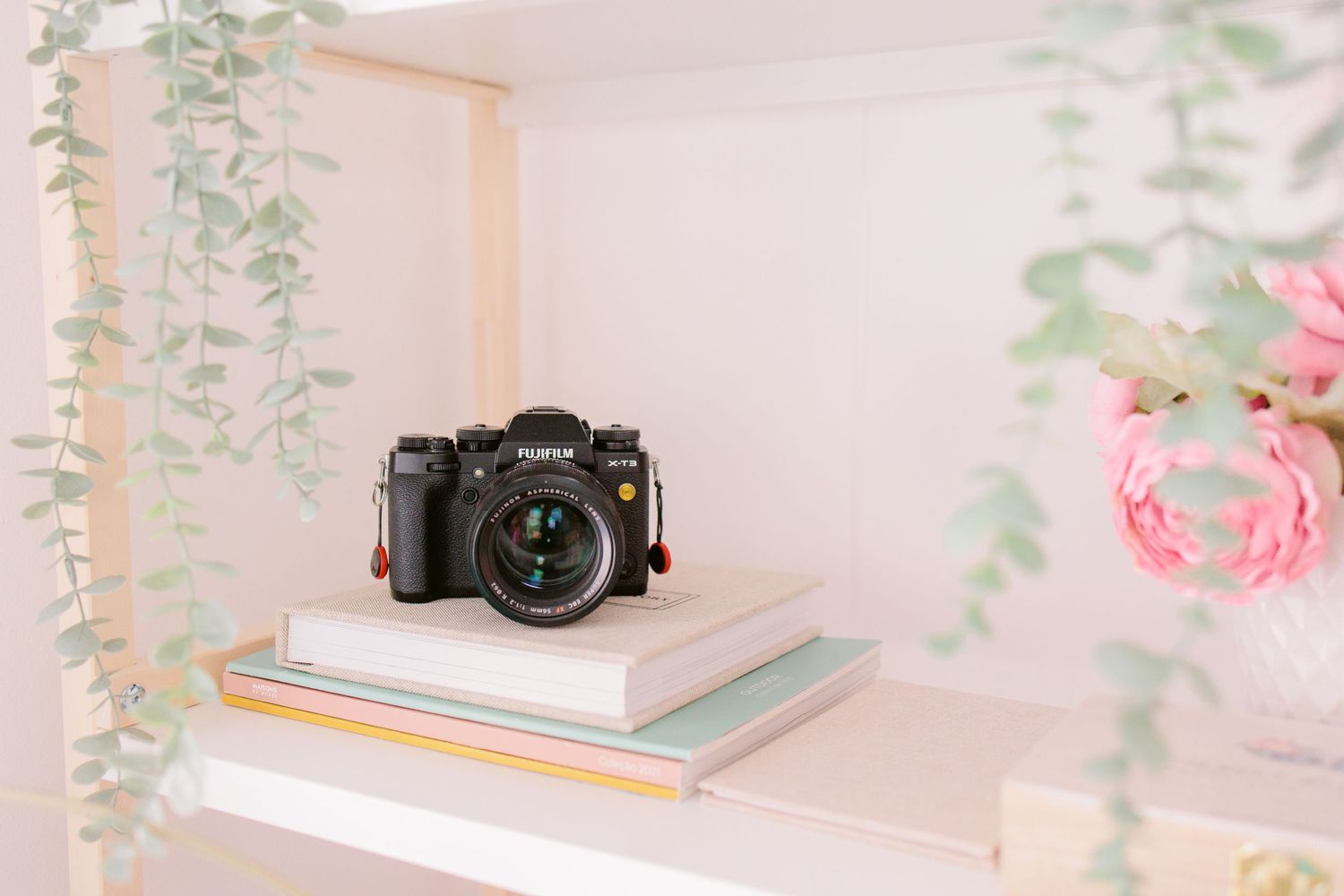 Estúdio de Fotografia em Queijas; Estúdio de Luz Natural e estilo minimalista; estúdio fotográfico acolhedor; Inês Valente Fotografia