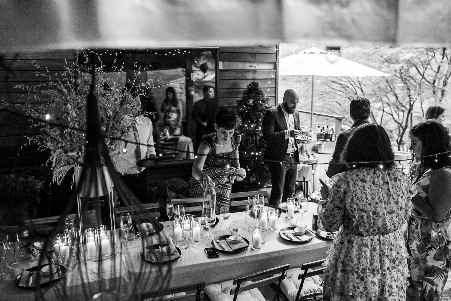 Tokyo elopement photography of a small group of guests