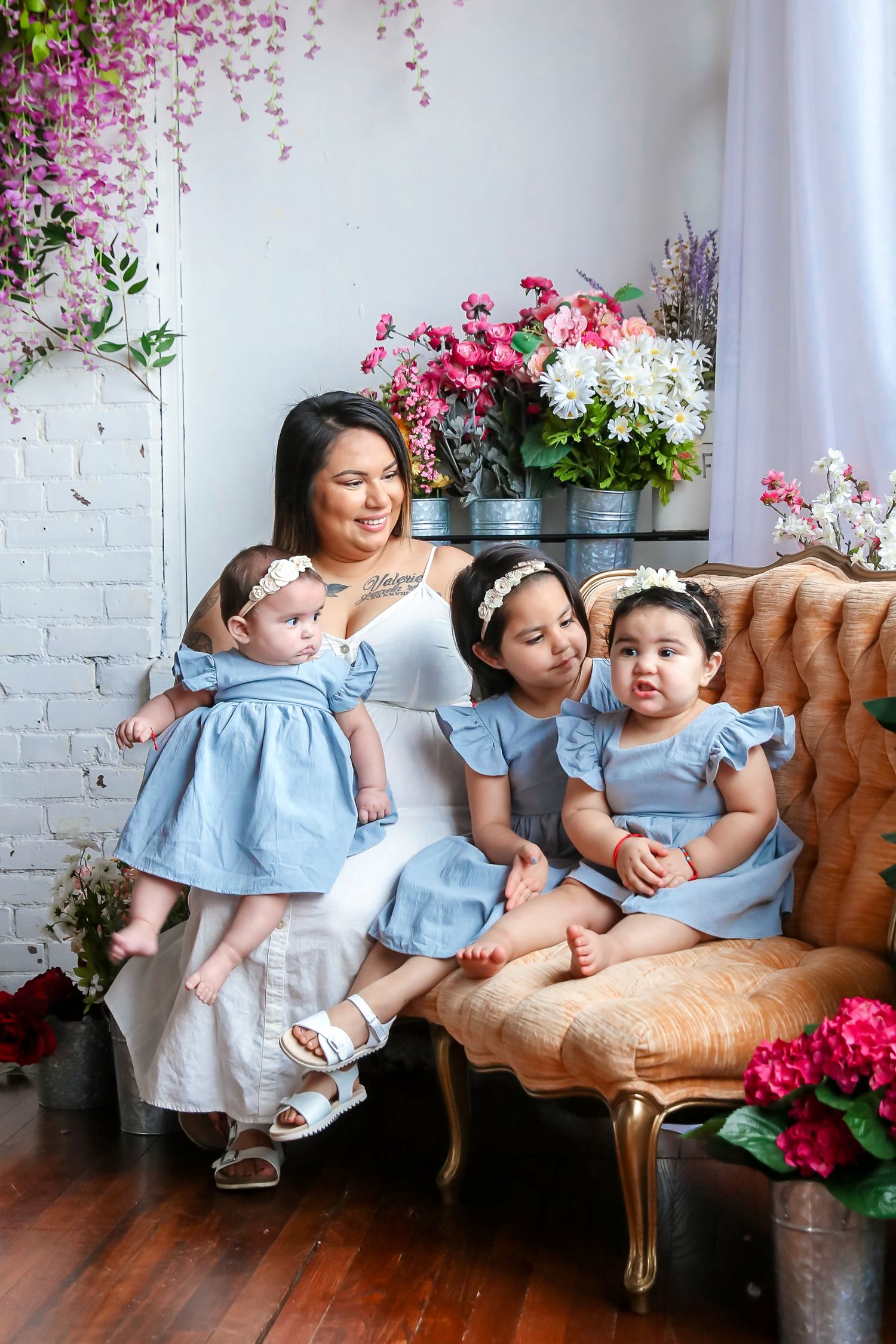 JUVE- Saint Paul & Minneapolis Senior Portrait and Wedding Photographer, Hairstylist, and Makeup Artist