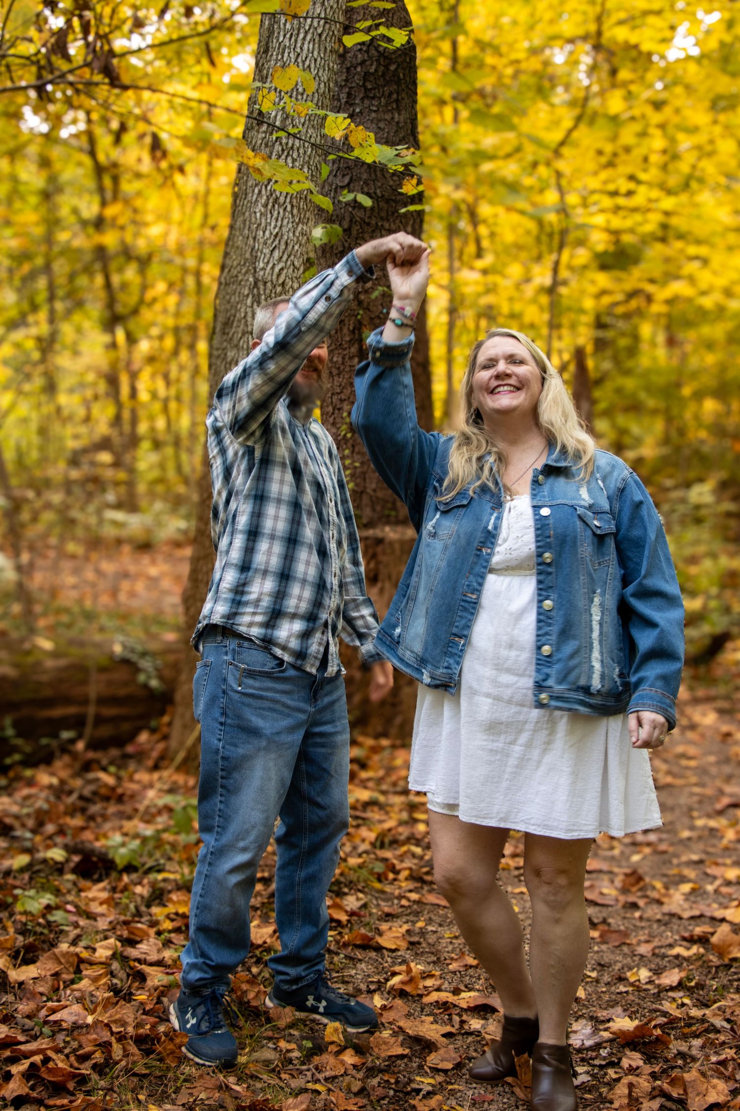 maternity motherhood photos baby newborn fresh 48 pictures at hospital posed candid images after birth of child with mom and dad packages