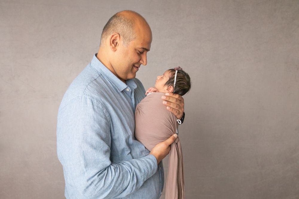 Austin, Texas | Austin Newborn Photographer | Newborn Family Photography |  Nisa Momin Photography