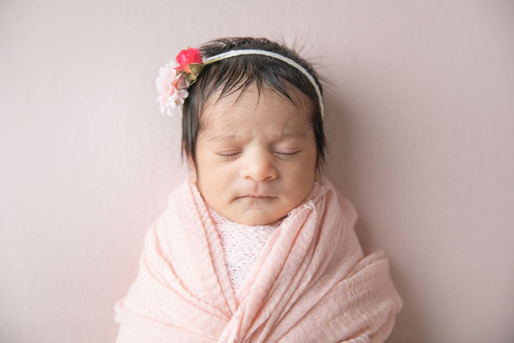 Austin, Texas | Austin Newborn Photographer | Newborn Girl Photography |  Nisa Momin Photography