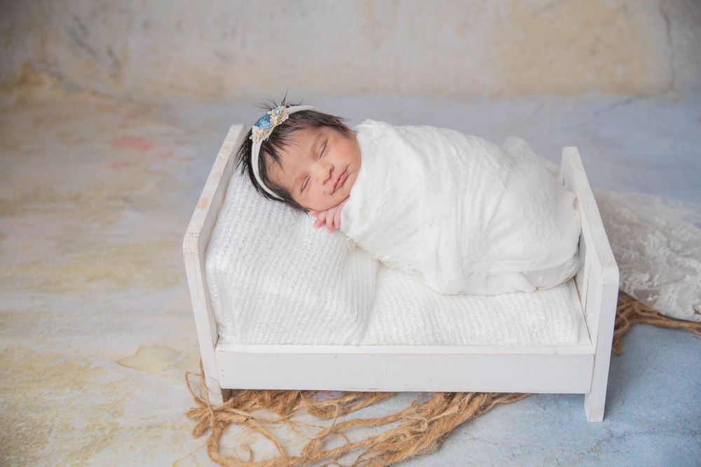 Austin, Texas | Austin Newborn Photographer | Newborn Girl Photography |  Nisa Momin Photography